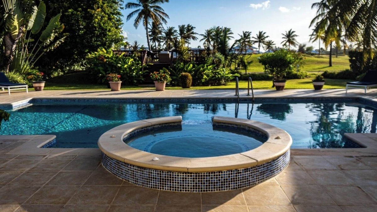 Lowlands Villa | Charming 4-bedroom villa with AC and WiFi in the gated community.