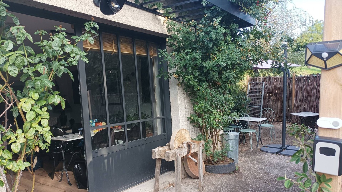 Espaly-Saint-Marcel House | Charming 4-star guest house: LES TONNELES DE MANAL