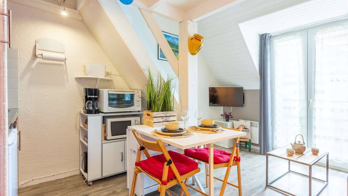 Vielle-Aure Apartment | Charming 4-Person Apartment Near Saint Lary with Free Shuttle and Ski Access