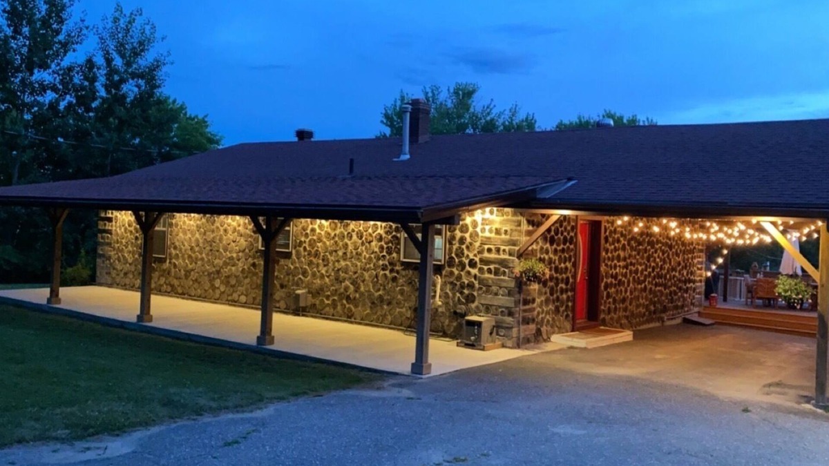 Whitewater Region Cottage | Charming 4 Season Log Lake House w/ Hot Tub located in the Whitewater Region