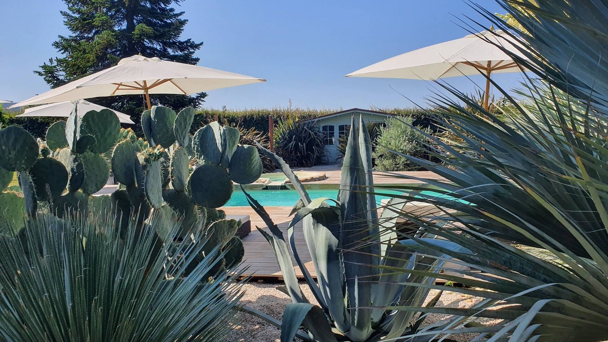 Les Mees Apartment | Charming 4-star gîte in a 1785 bastide in Haute Provence