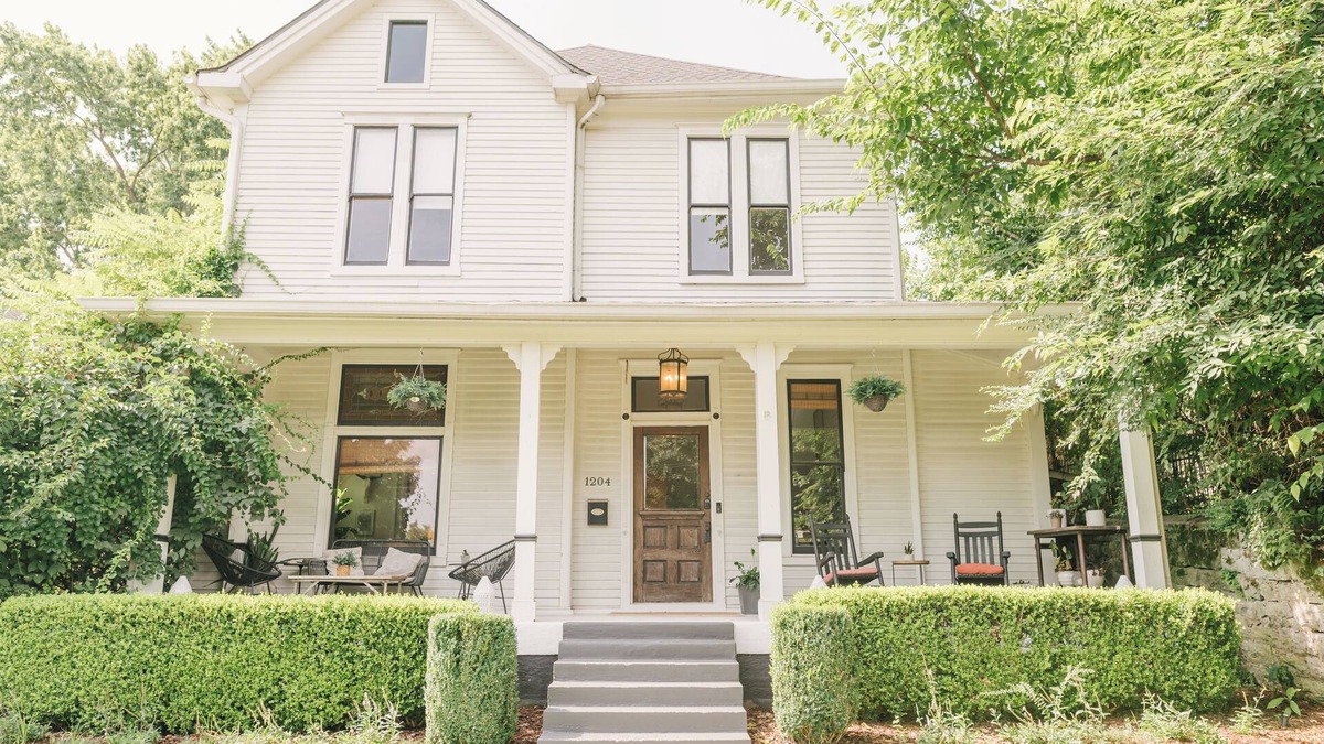 Five Points House | Charming 4BR East Nashville Oasis: Historic Home, Pool, Stroll to everything