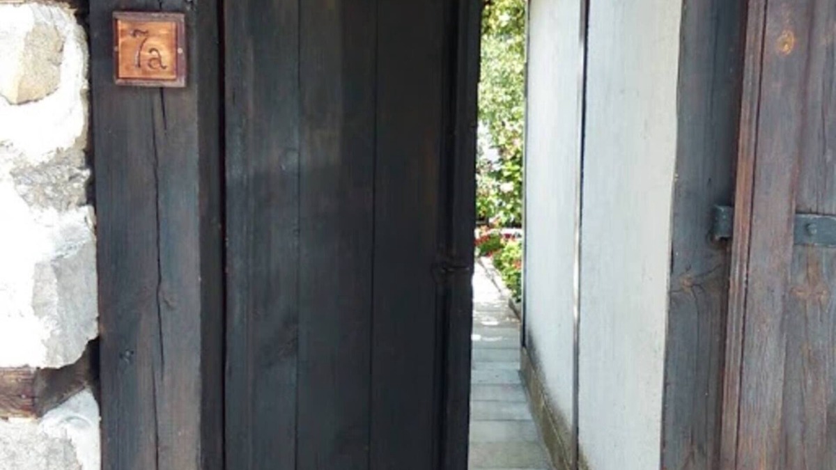 Old Town House | Charming 5-bedroom house in the bosom of old Bansko, quiet cobbled streets.