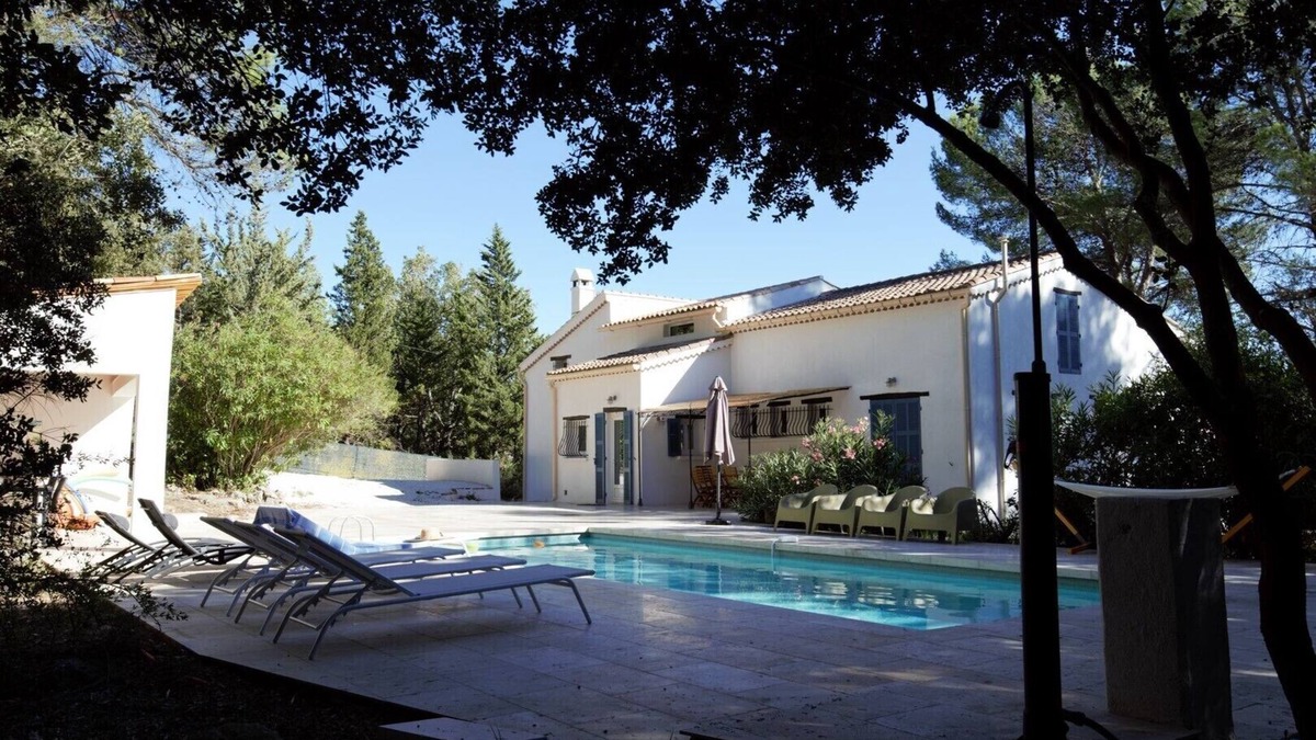 Lorgues Villa | Charming 5* listed Provencal house 5 bedrooms, 4 bath and private swimming pool