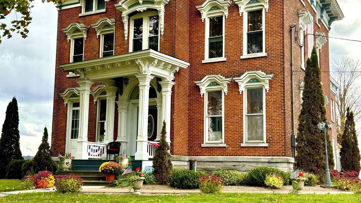 Boonville Bed & Breakfast | Charming 6-bedroom bed & breakfast in Boonville NY, with amazing views!