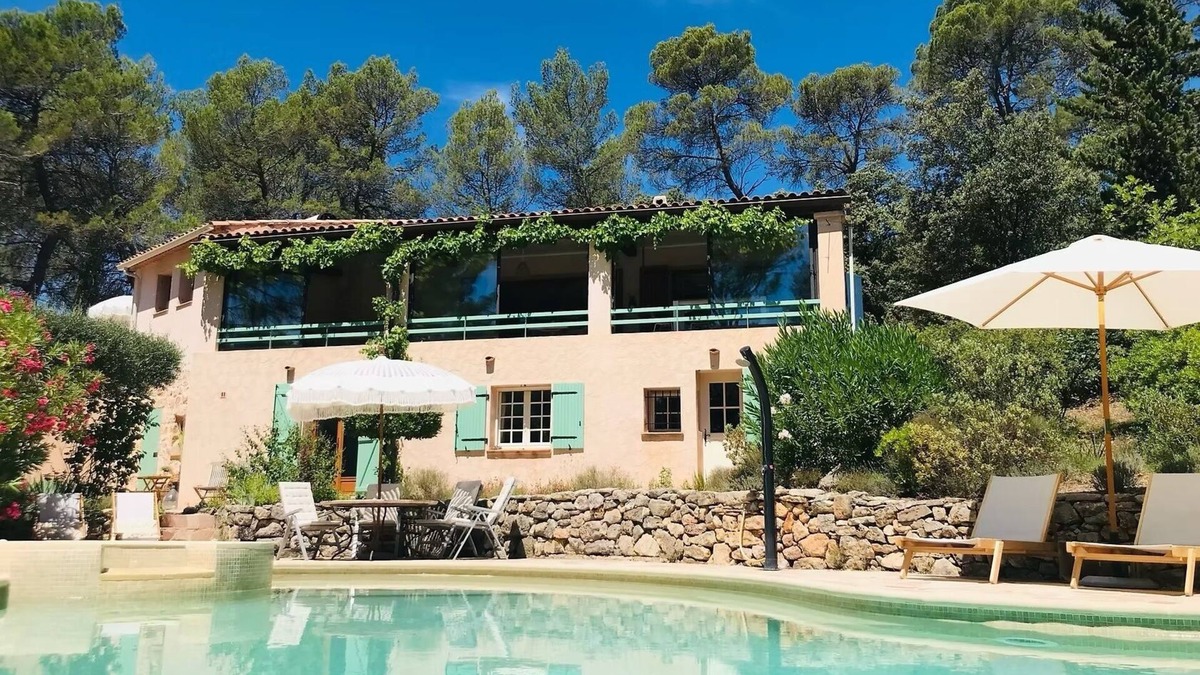 Lorgues Villa | Charming 6-bedroom villa 'Les Bosquets' with private pool, AC, WiFi in Lorgues