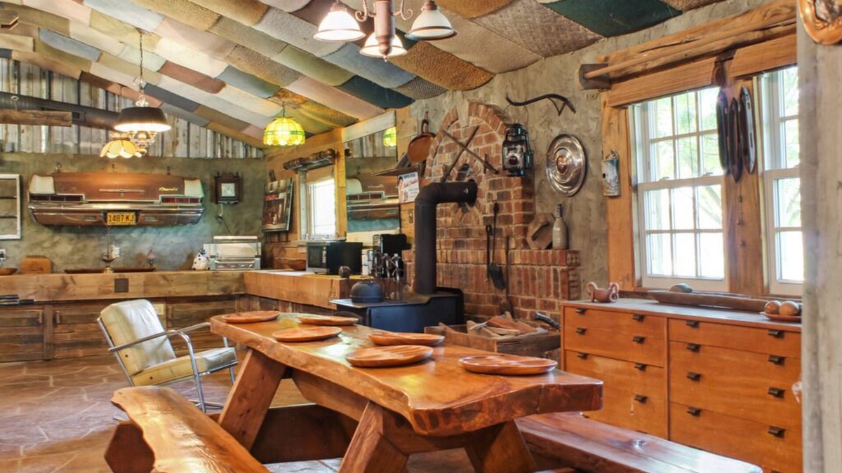 Union County House | Charming 6BD Lakefront Retreat