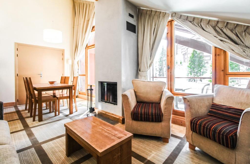 Flaine Apartment | Charming 6th-floor 2-bedroom apartment with fireplace