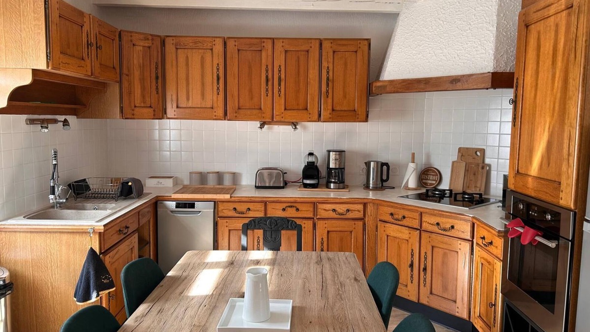 Epernay Apartment | Charming 70 M2 apartment with secure parking