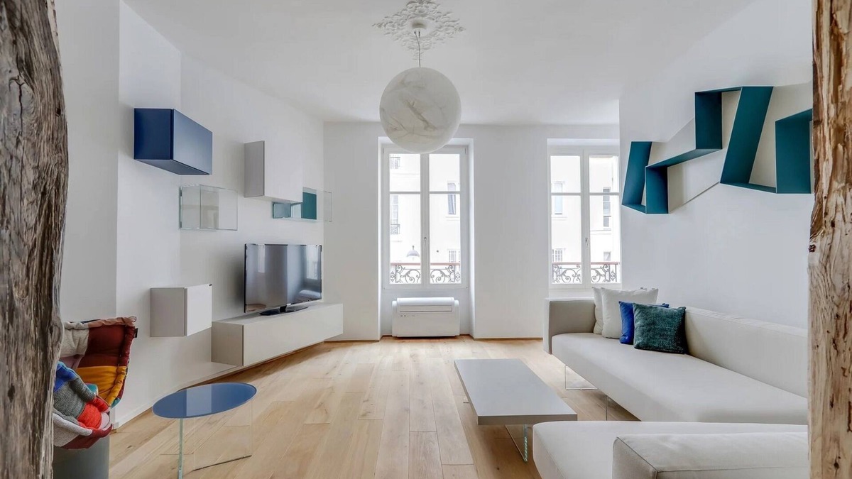 14th Arrondissement Apartment | Charming 75m² Luxury Apartment Steps from Jardin Du Luxembourgn