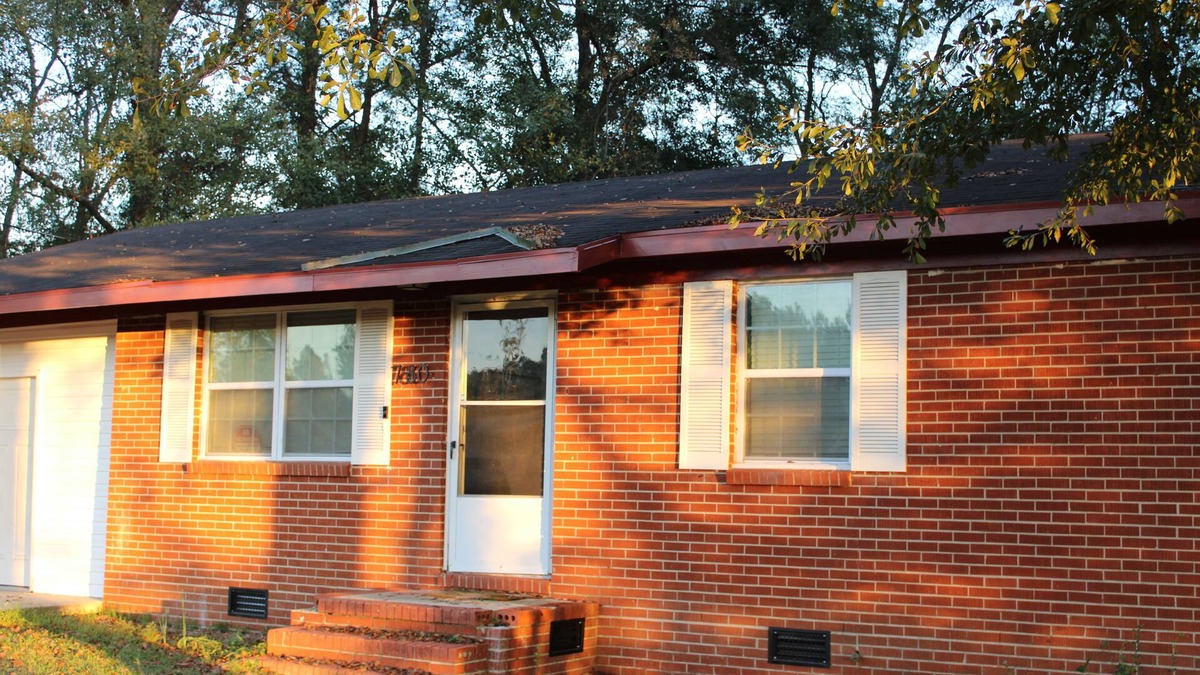Abbeville House | Charming Abbeville retreat near Lake Eufaula—comfort, charm, and serenity.
