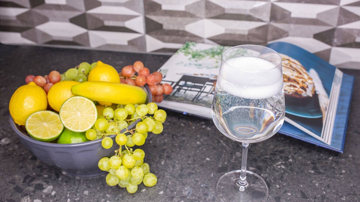 West Bromwich Apartment | Charming Accommodation close to Birmingham