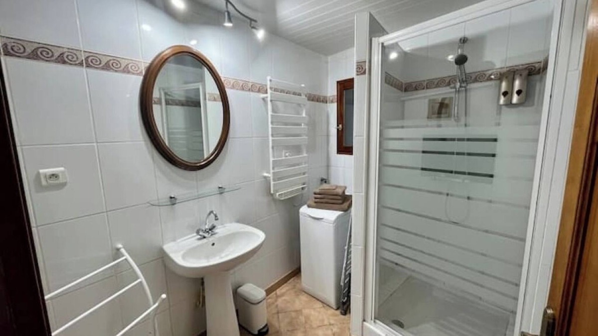 Esbareich House | Charming accommodation in a mountain village