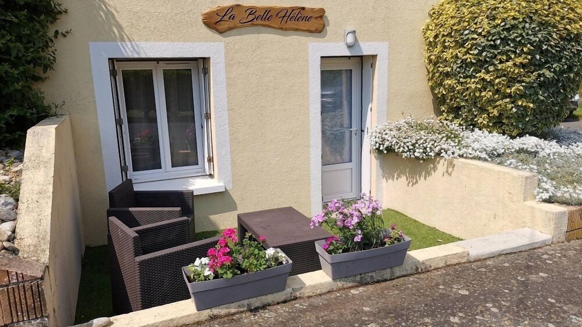 Bressuire Cottage | Charming accomodation in a green environment