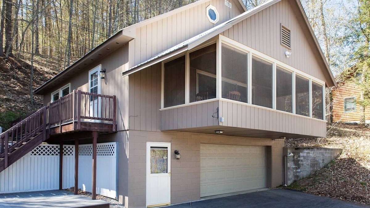 Brant Lake House | Charming Adirondack Lake Home- Private Beach