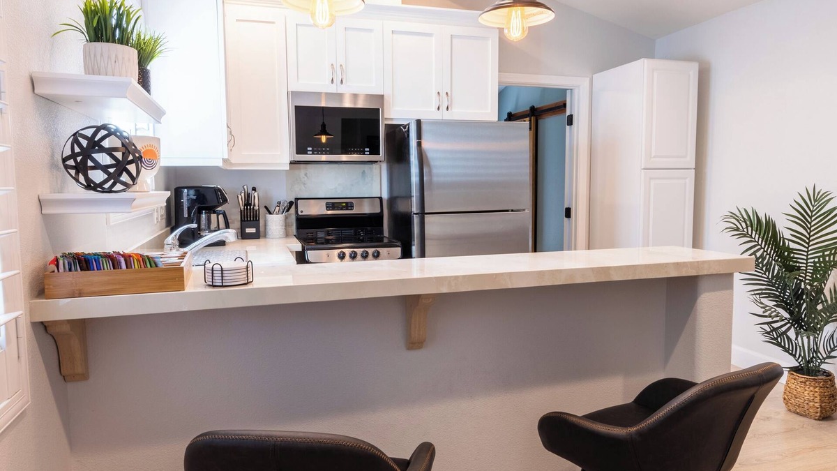 Brea House | Charming ADU in Brea with Private Yard & In-Unit Laundry - Your Ideal Retreat!