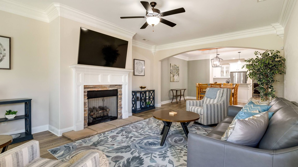 Owens Cross Roads House | Charming Alabama Retreat w/Private Patio!