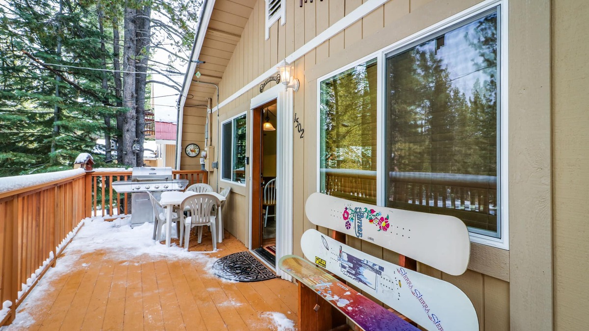 Tahoe Paradise House | Charming alpine cabin for all ages - close to hiking, skiing, and more