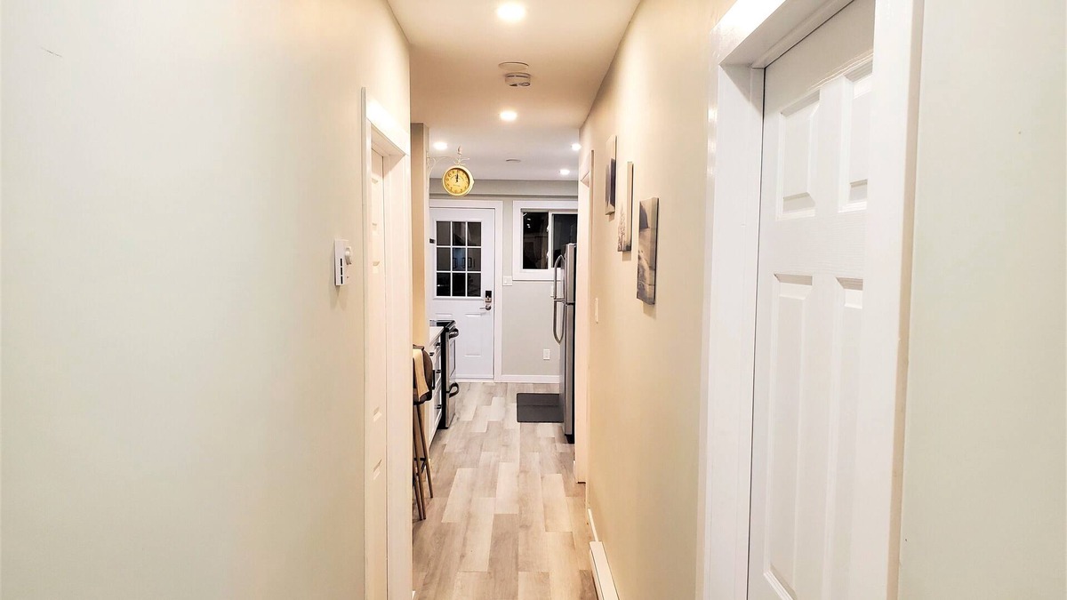Cornwall Apartment | Charming and Cozy 2 Bed Apt near St Lawrence River