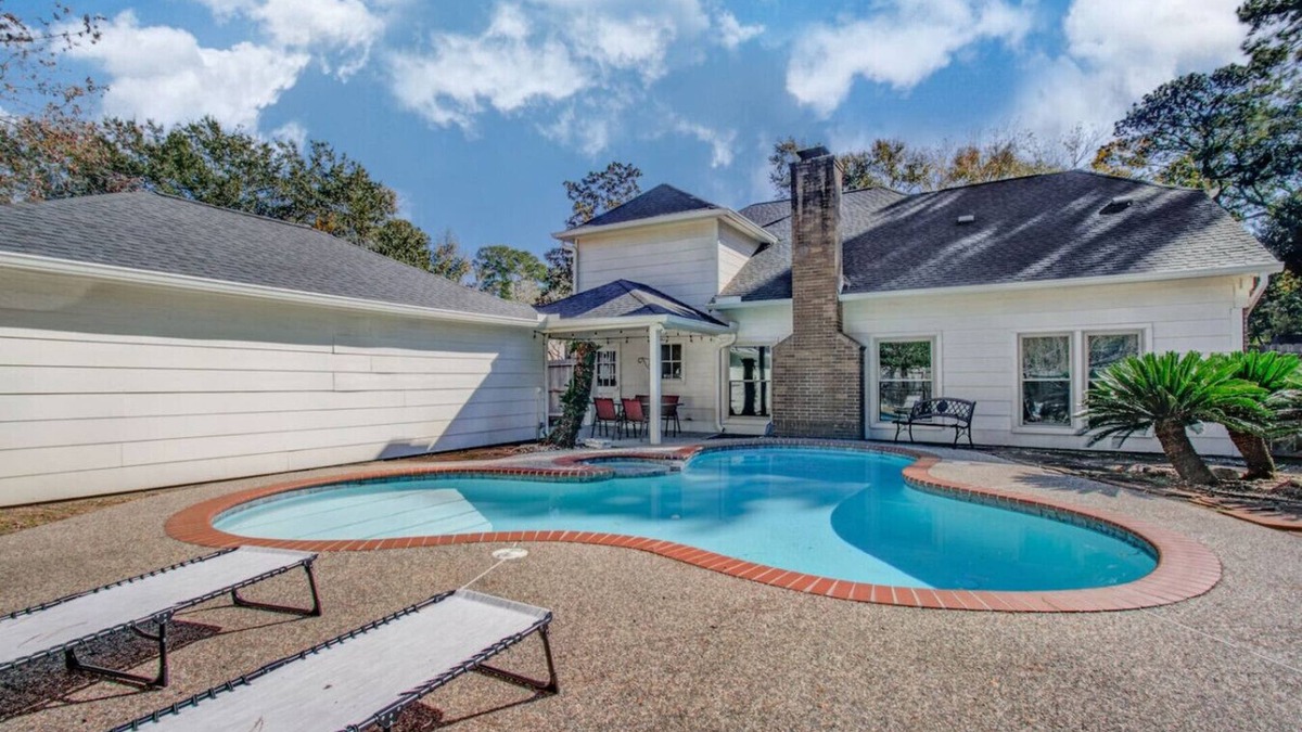 Klein House | Charming and Delightful 4 BR W/A Pool