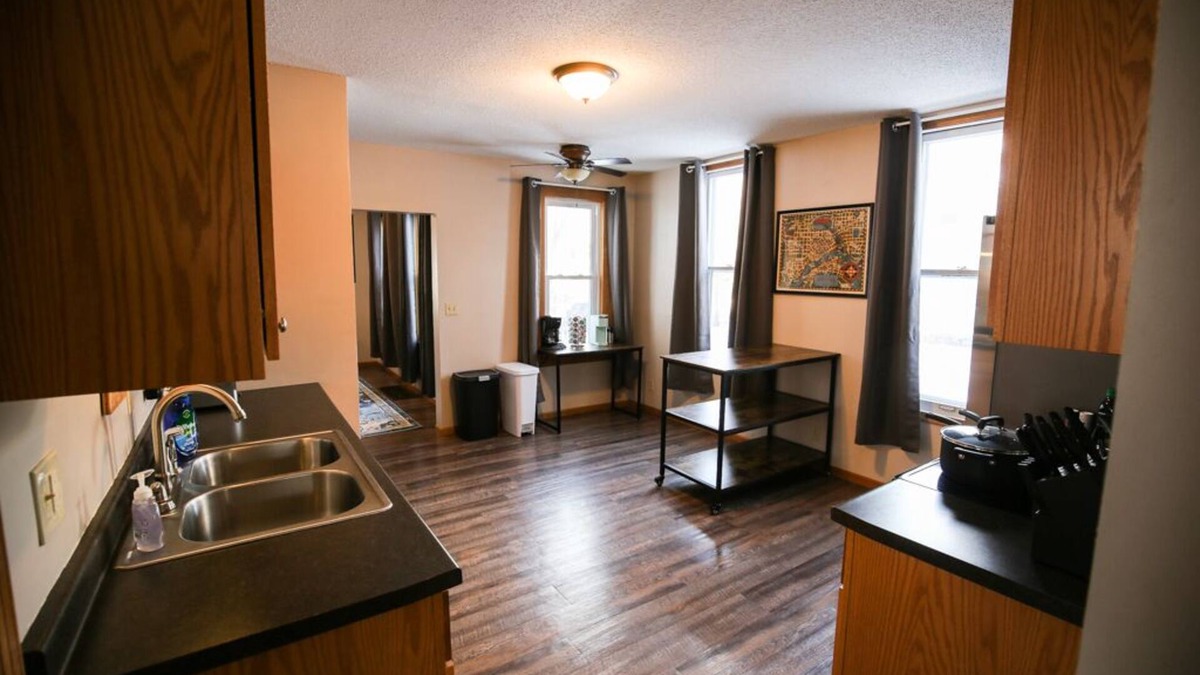 West Seventh House | Charming and Historic 5BR Near DT, Irvine Park and Cathedral Hill