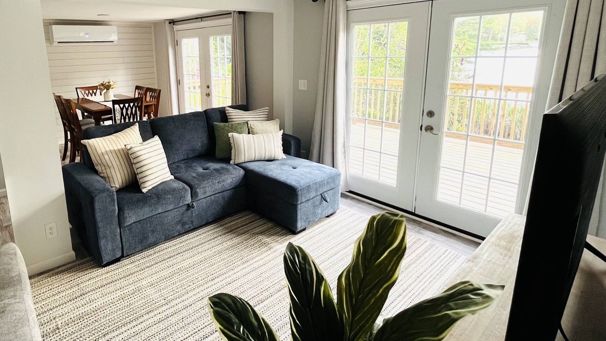 Montville House | Charming and peaceful Lake House!
