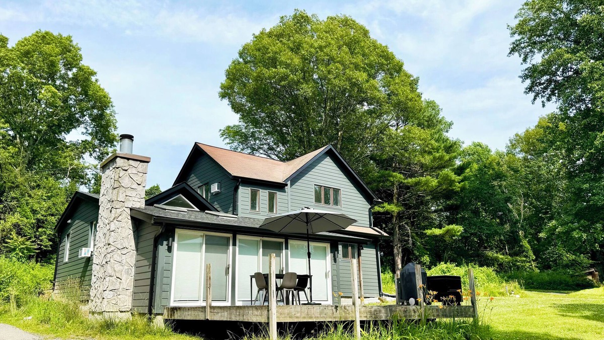 New Windsor House | Charming and private 3-bedroom home – minutes from West Point and Bear Mountain!