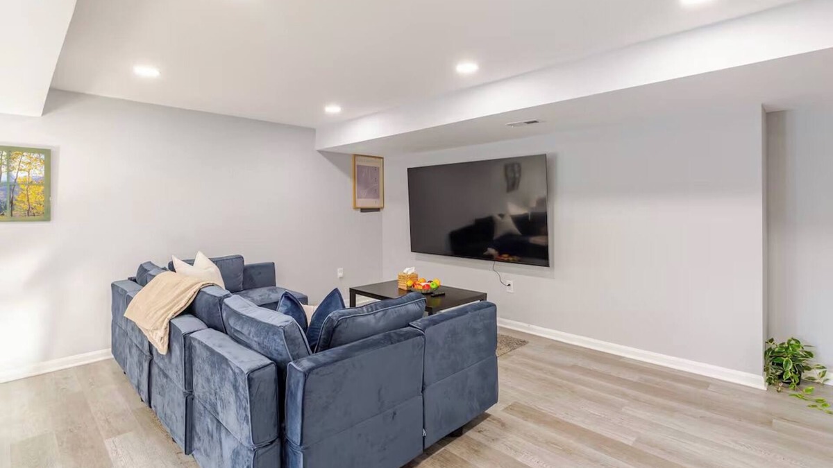 Fairland Apartment | Charming and quiet apartment in newly renovated home in Silver Spring