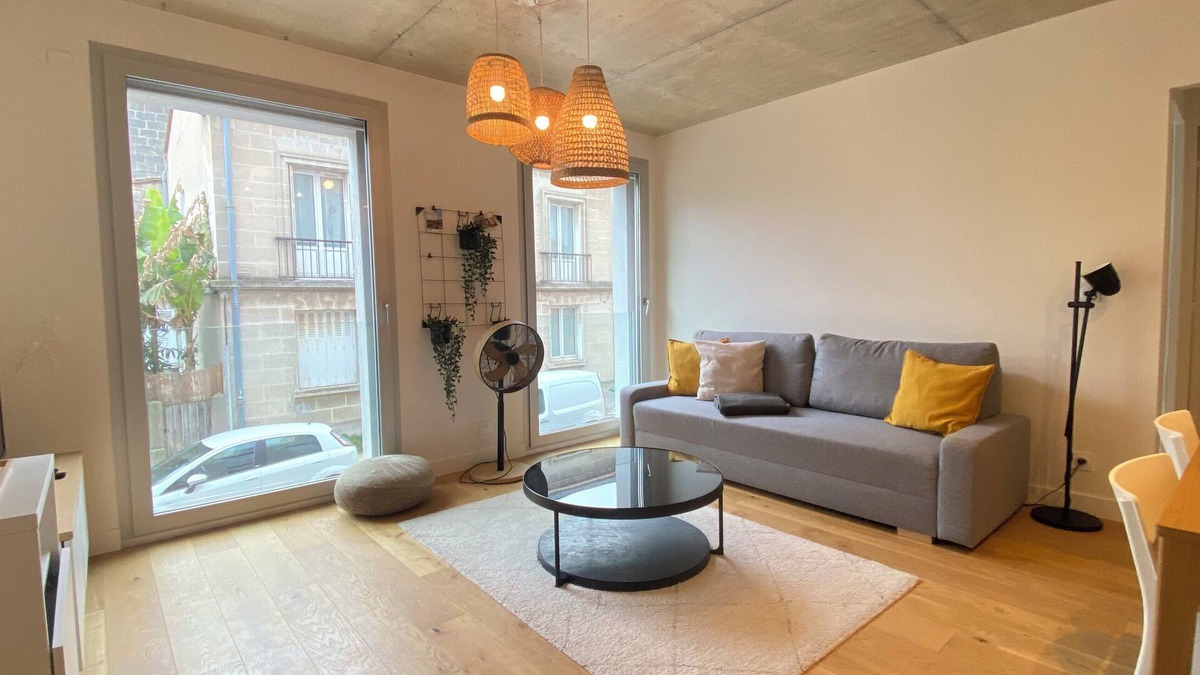 Bassins a Flot Apartment | Charming and radiant flat of 40 m² located in Bordeaux