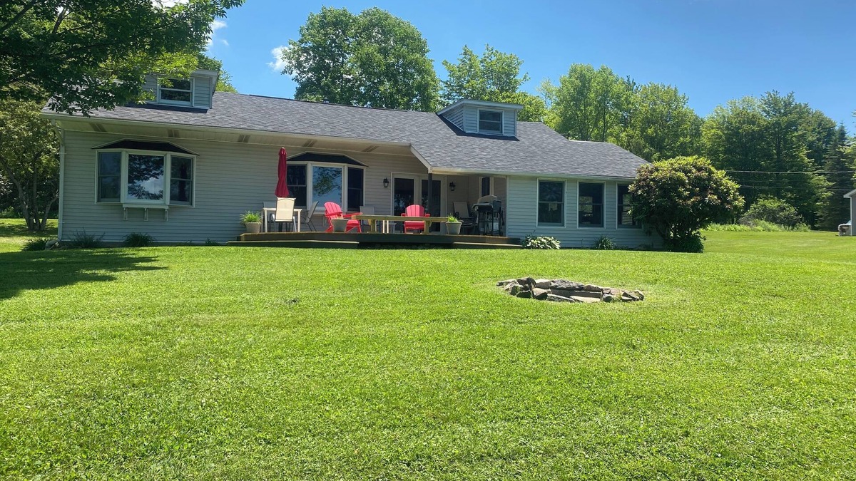 Thompson Cottage | Charming and relaxing lakehouse property, Susquehanna County