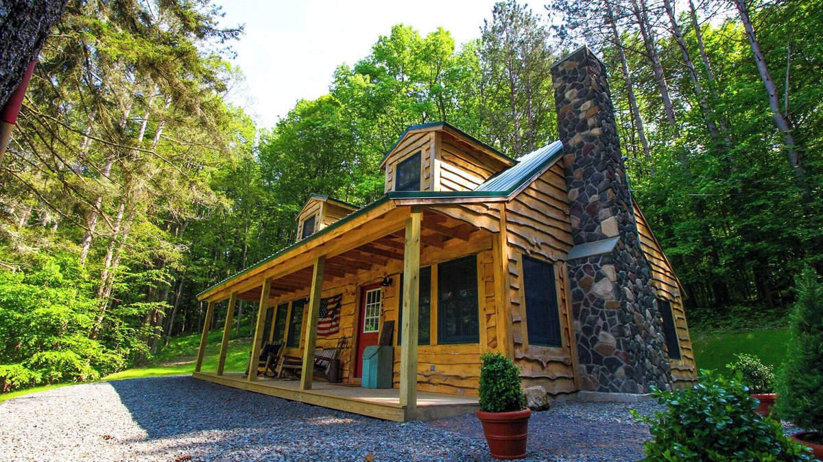 Cooperstown Cabin | Charming and rustic 3-bedroom cabin just minutes from Cooperstown
