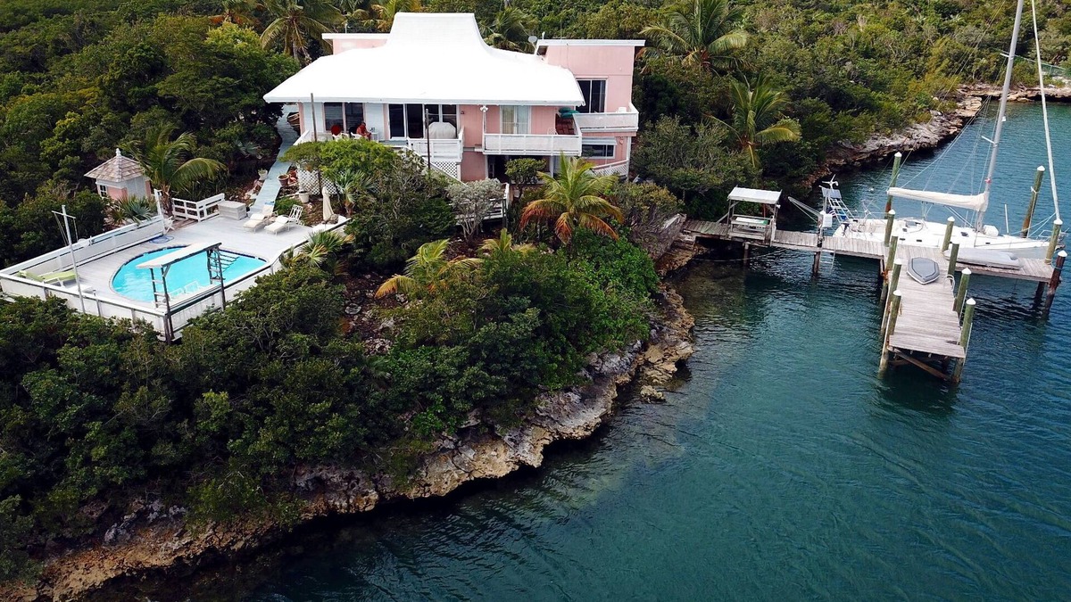 Great Harbour Cay House | Charming and Secluded Home on the Bay with Fresh Water Pool, Dock, Views.