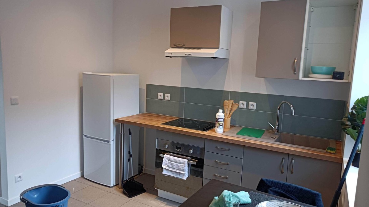 Corbeil-Essonnes Apartment | Charming apartment located in Corbeil-Essonnes, 5 minutes' walk from the station.