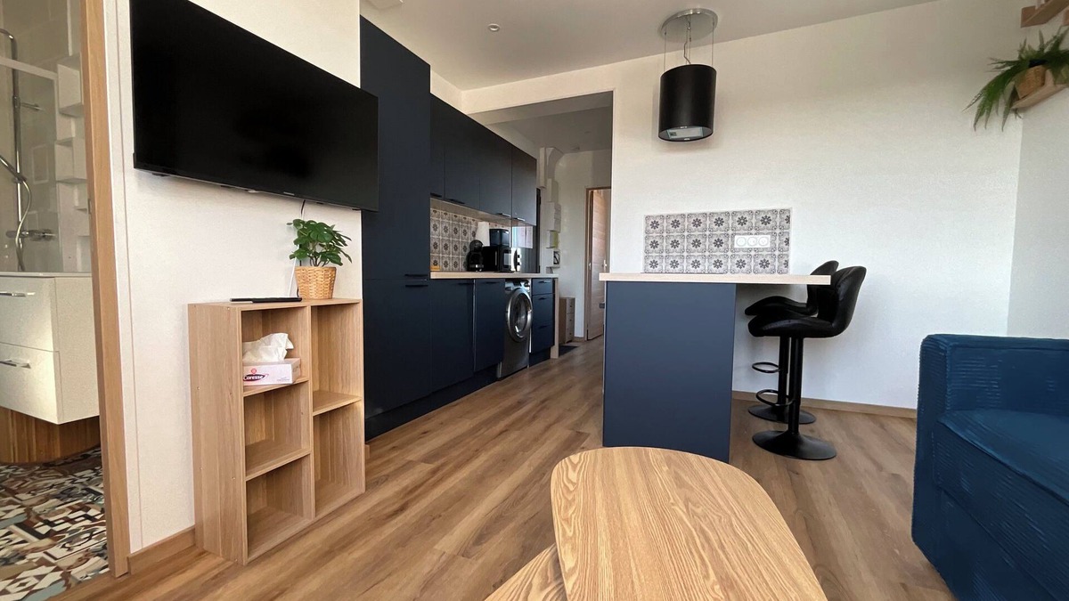 Plougoulm Apartment | Charming apartment 10min walk from the coast