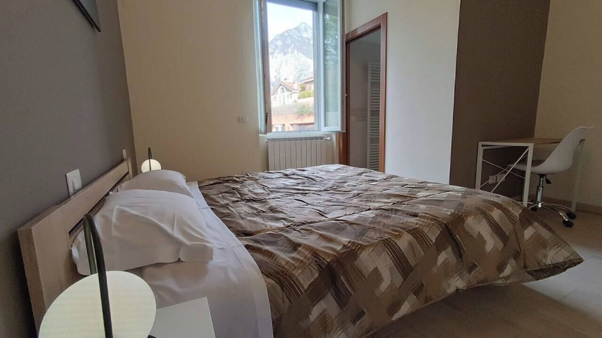 Lecco Apartment | Charming apartment 3 bedrooms, 5 minutes walk from lake and train station