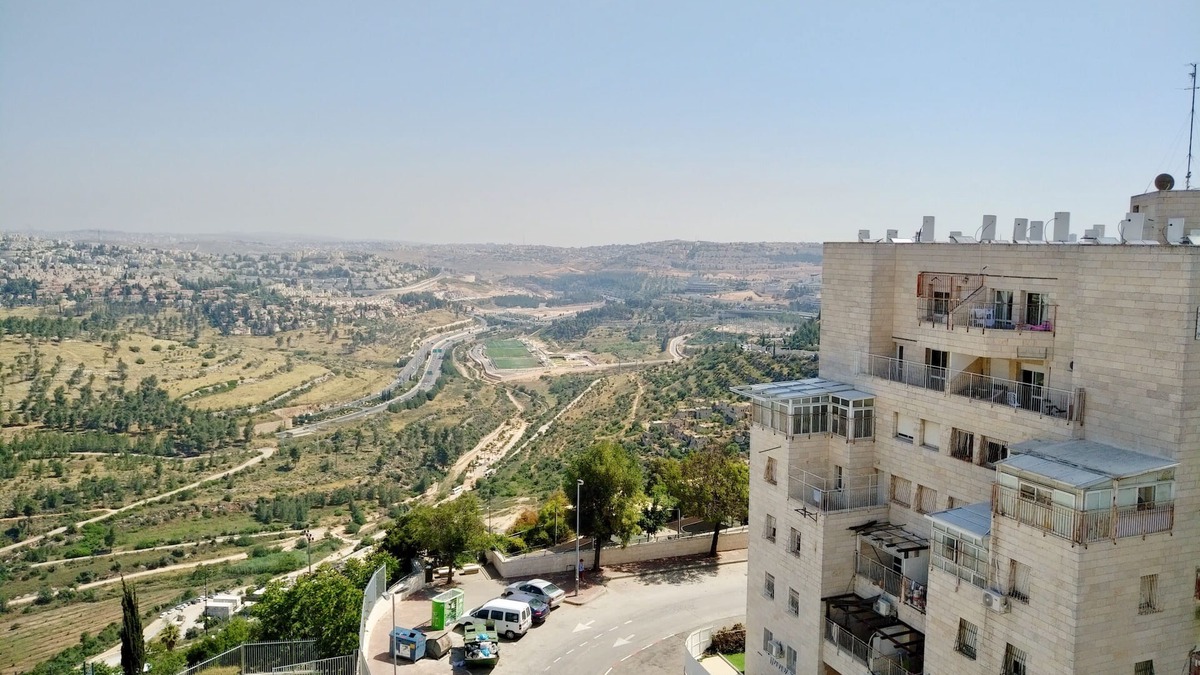 Jerusalem Apartment | Charming Apartment Centrally Located In Jerusalem!