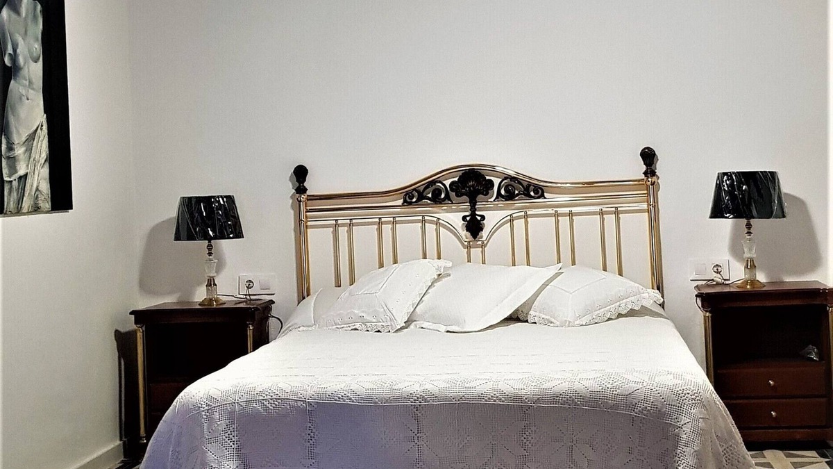 San Jorge Apartment | Charming apartment, in town, between sea and mountains. With spa area.