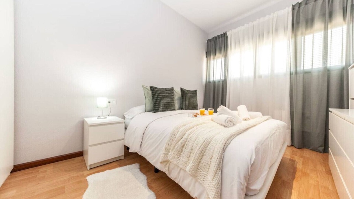 Gijon-Este Apartment | Charming Apartment in Gijón Private Garden