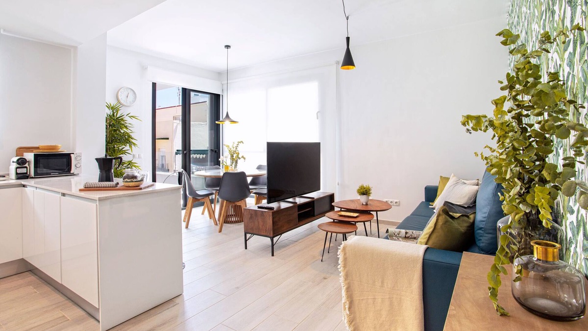 Plaza de Toros Vieja Apartment | Charming apartment in Malaga. Maria Zambrano