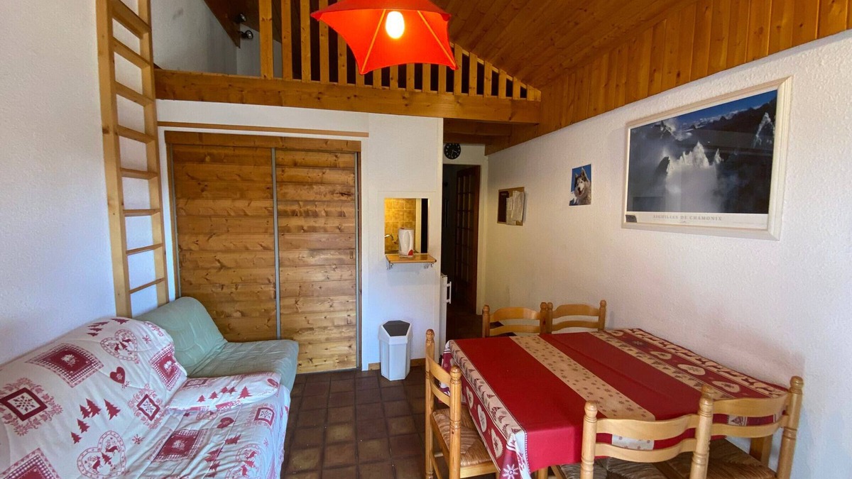Chatel Apartment | Charming Apartment in Quiet Residence, Near Town Center with Multi Pass Access