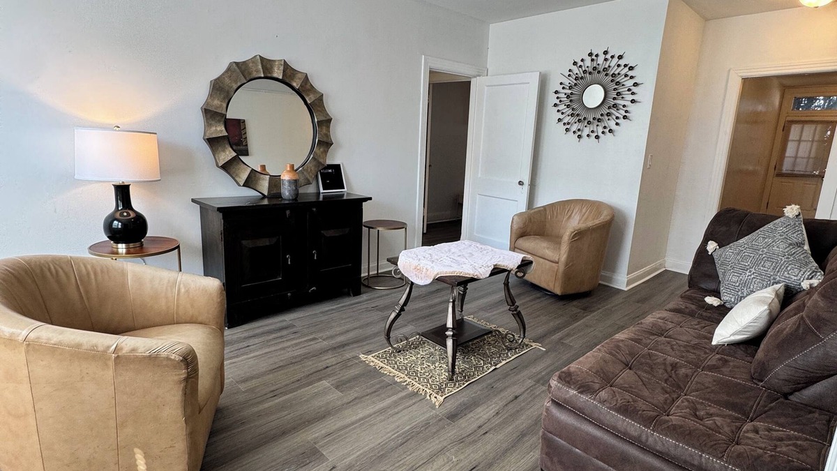 Park View Apartment | Charming apartment near Shaw/Columbia Heights and Metro