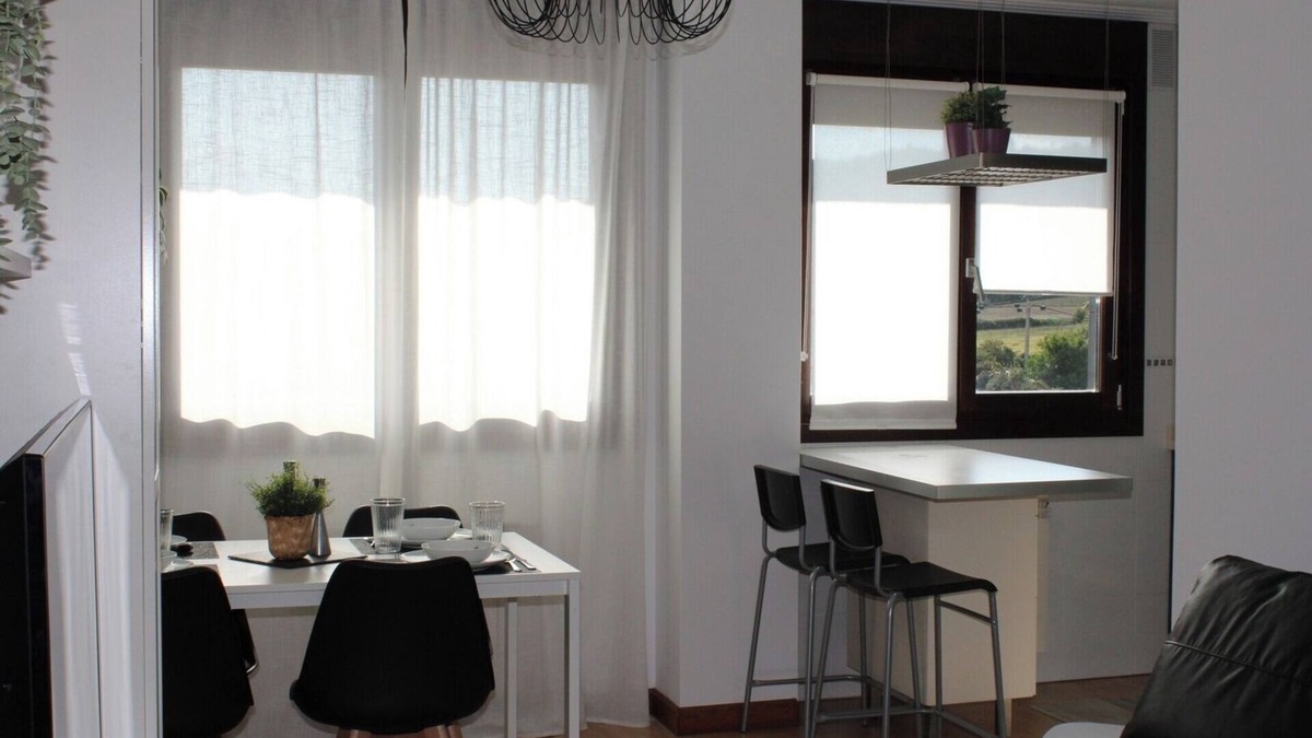 Distrito Oeste Apartment | Charming apartment with parking by beBalmy