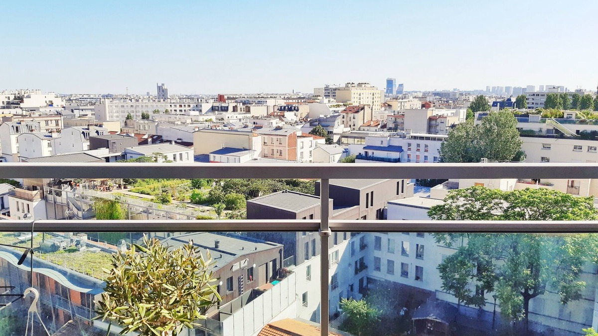 Charonne Apartment | Charming appartment, balcony and stunning view!
