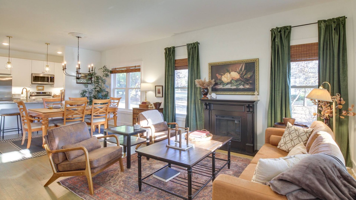 Appomattox House | Charming Appomattox Home: Half-Mi to Main Street!