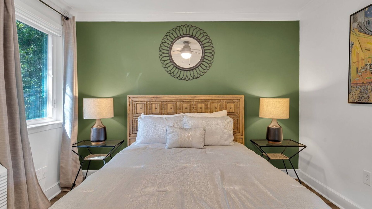 Faubourg Livaudais Apartment | Charming Apt Close to the Garden District, Wi-Fi, Off-Street Parking, and More!