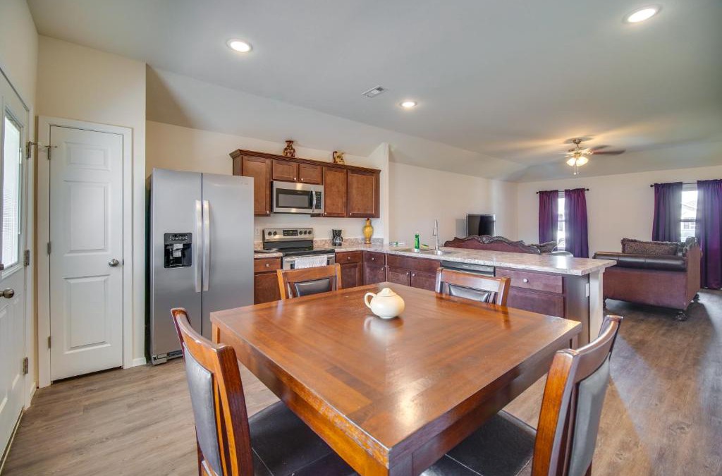 Sebastian County House | Charming Arkansas Getaway - Walk to Downtown!