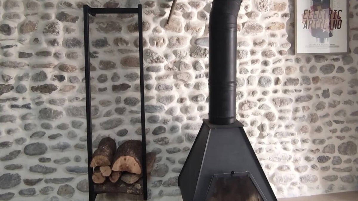 Brouilla Apartment | Charming, authentic barn