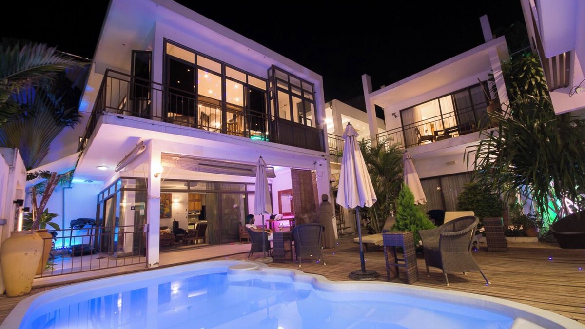 Port Louis Bed & Breakfast | Charming B&B at Baie du Tombeau, near Port-Louis