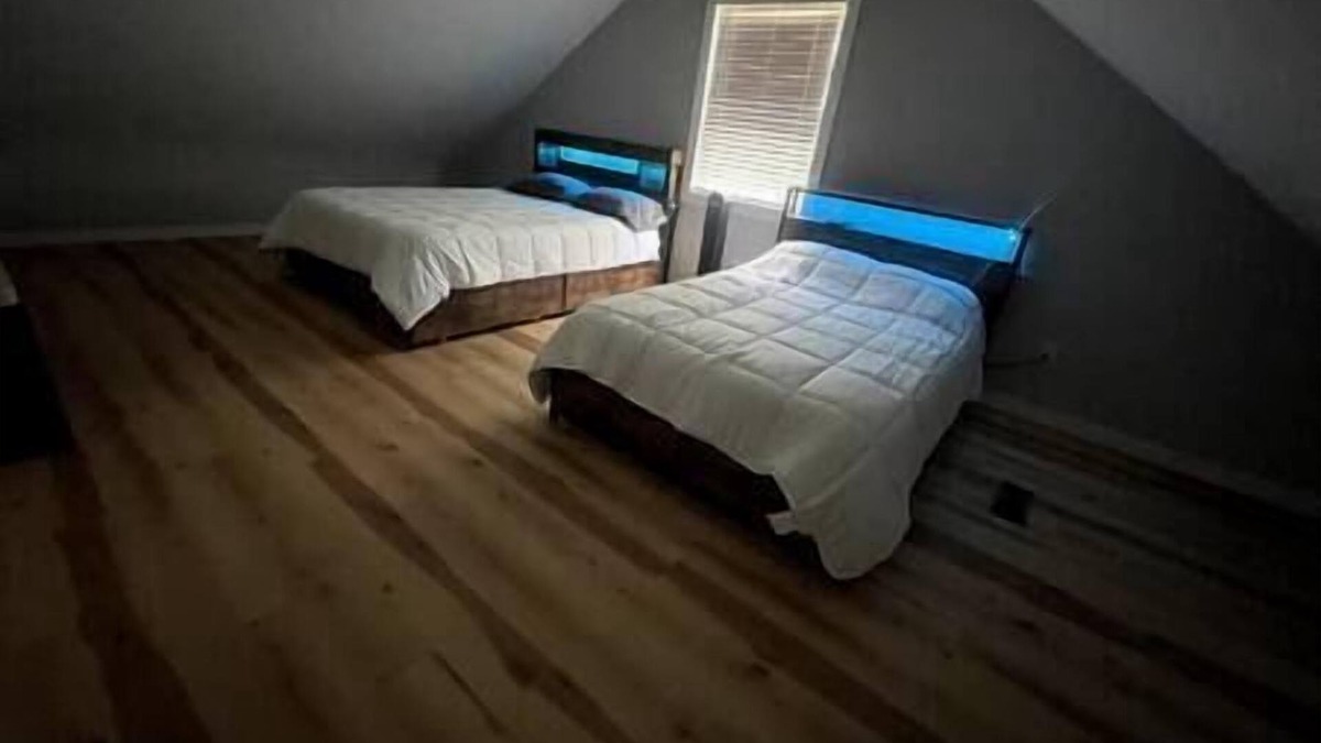 Springdale House | Charming B&B with Nicaraguan Breakfast Full House