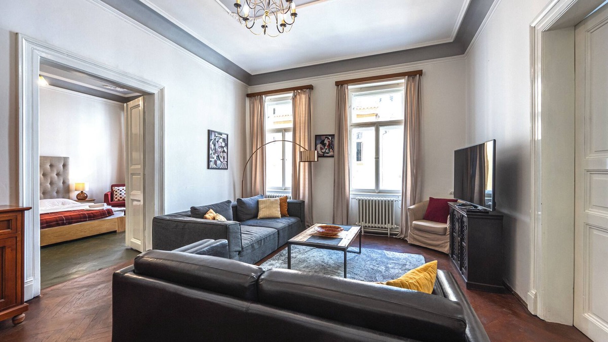 Josefov Apartment | Charming Balcony Retreat – 1 min from Old Town Square